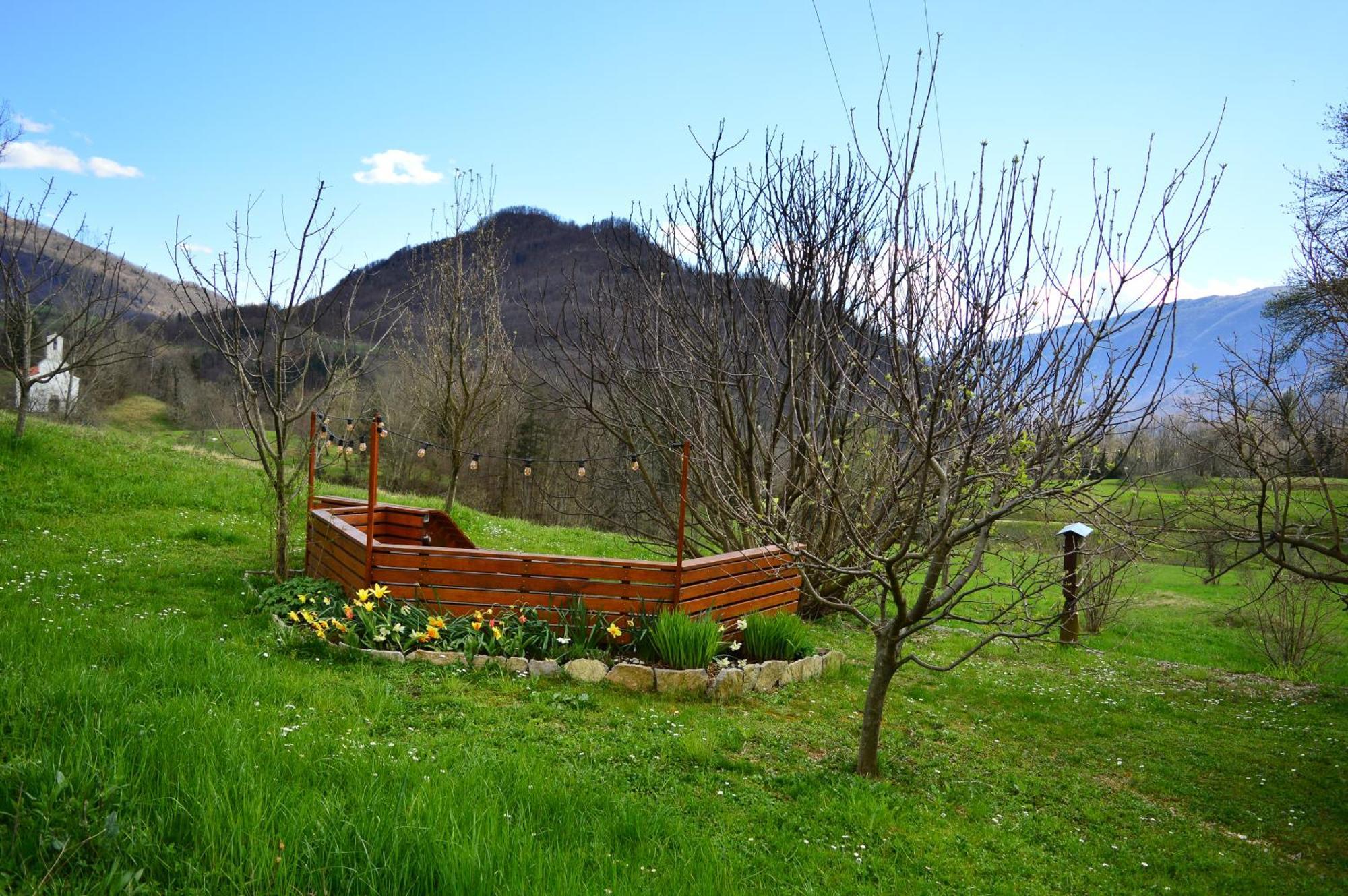 Sleeping With The Bees Kozjak Kobarid Exterior photo