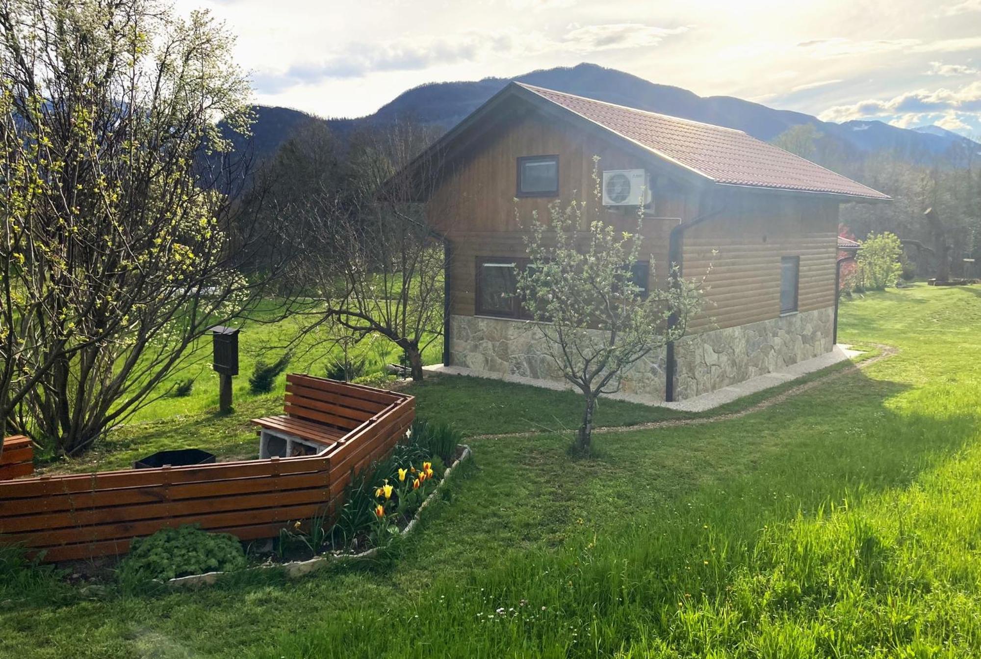 Sleeping With The Bees Kozjak Kobarid Exterior photo