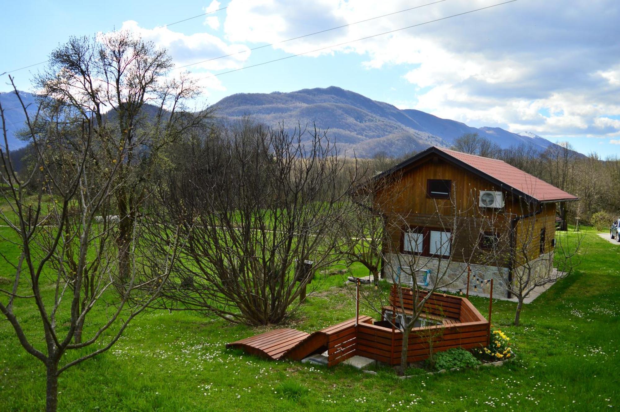 Sleeping With The Bees Kozjak Kobarid Exterior photo